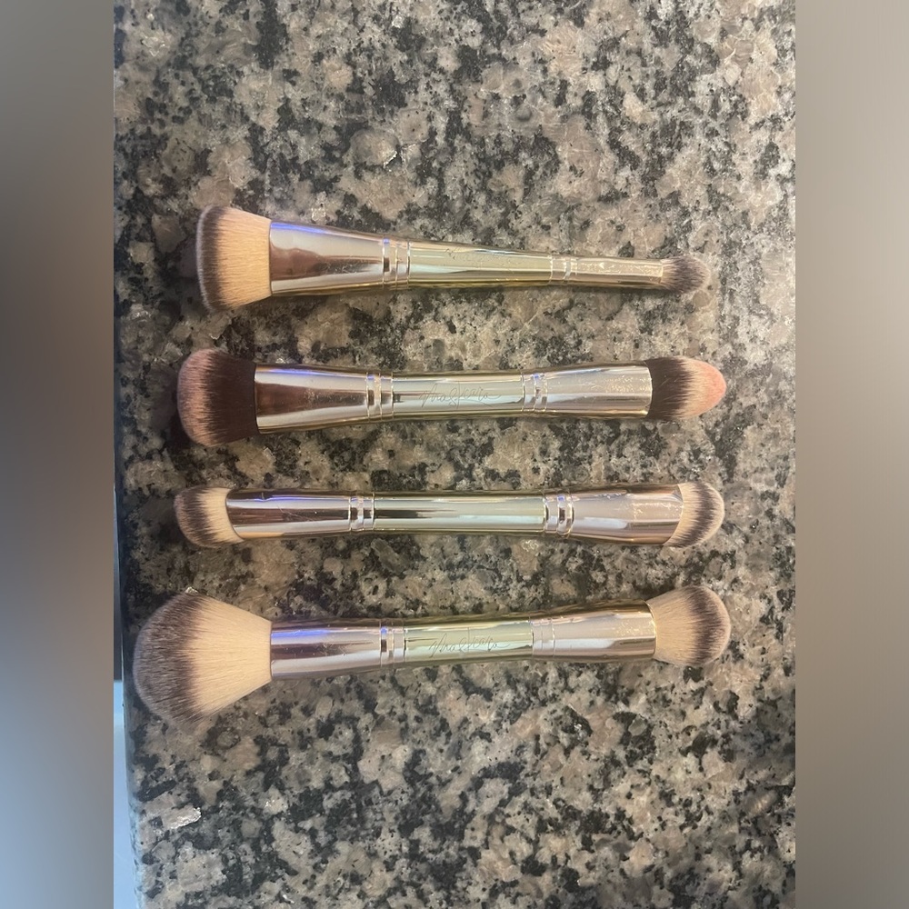 Seint Makeup Brushes